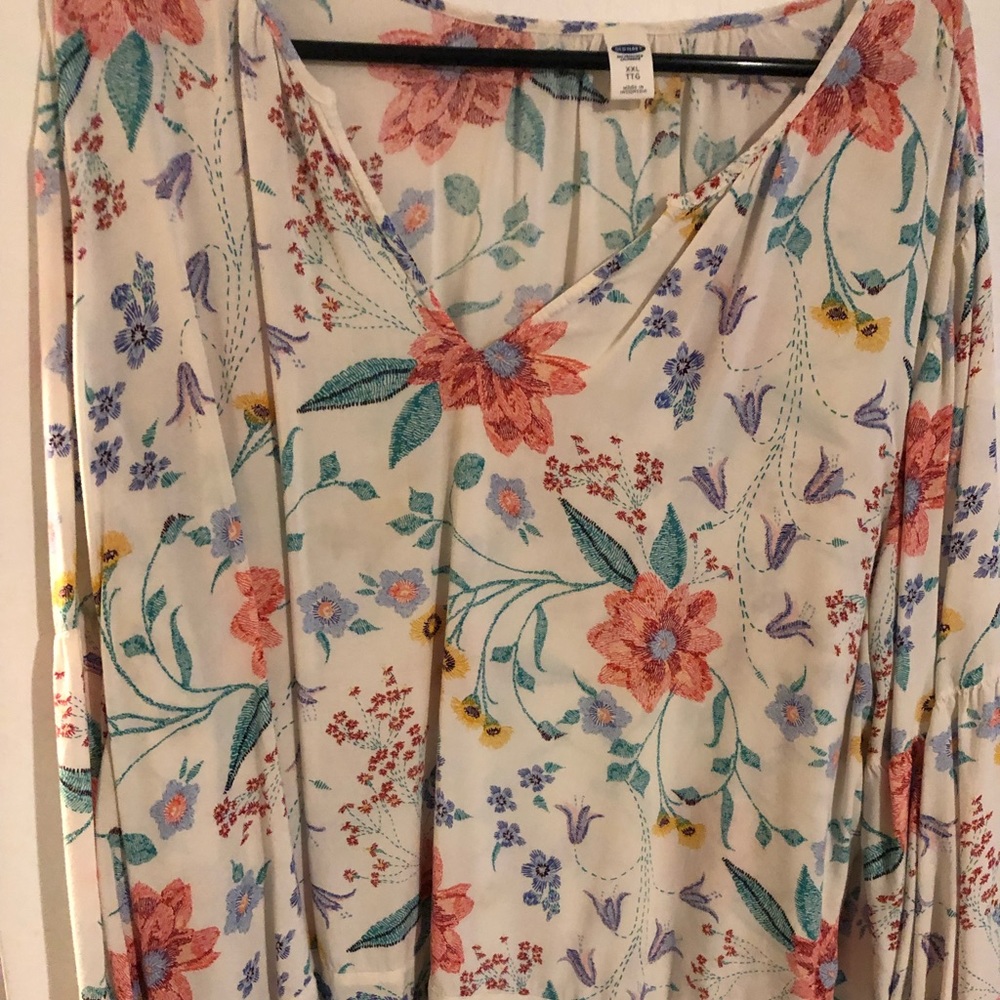Floral top